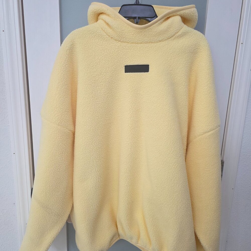 ESSENTIALS Fear of God Hoodie Yellow Sherpa Fleece Pullover β Size L β Oversized - Picture 2 of 15